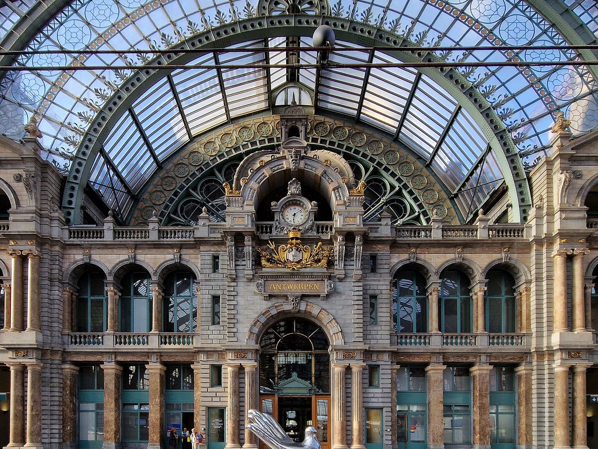 El gran vestíbulo de la Estación Central de Amberes